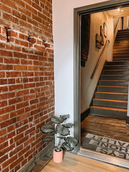 The 511. A Luxury Loft On State St. Apartment Bristol Bagian luar foto